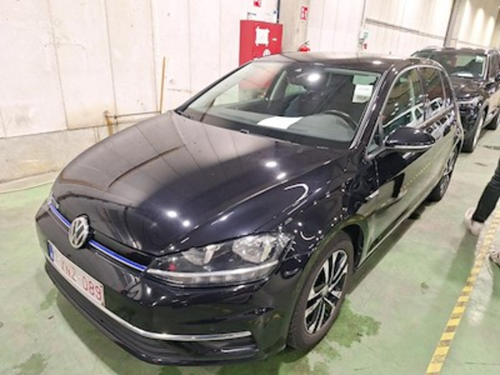 Volkswagen Golf vii 1.5 TSI BLUEMOTION IQ.DRIVE