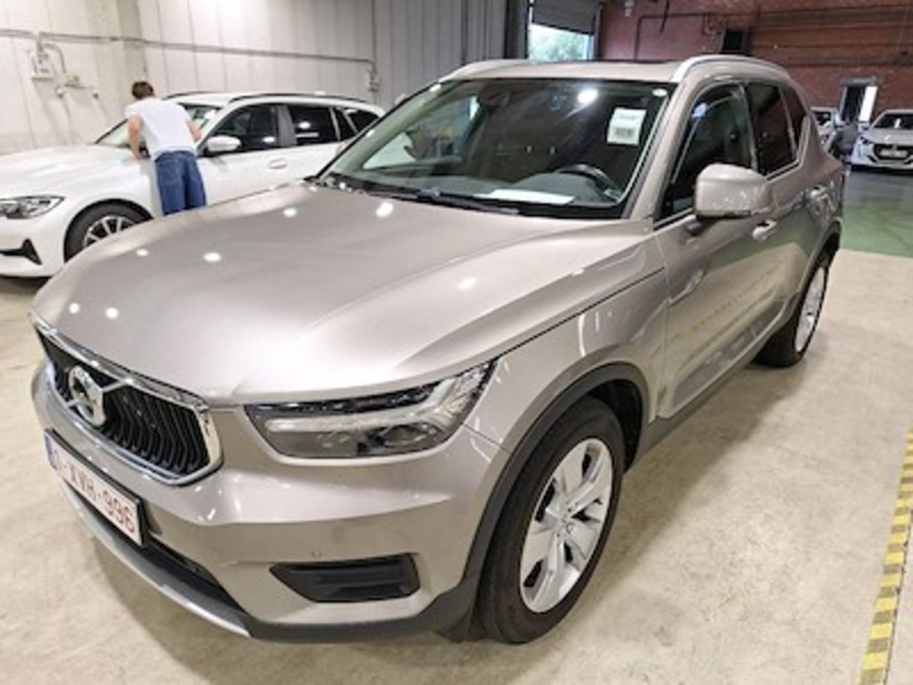 Volvo XC40 2.0 D3 MOMENTUM PRO