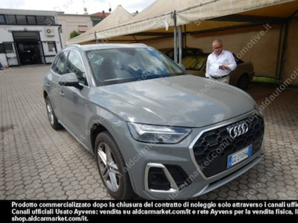 Audi Q5 40 tdi S line -