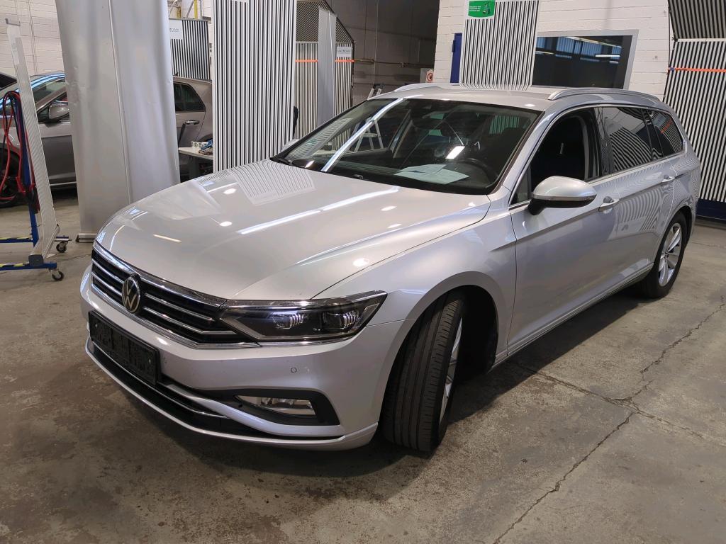 Volkswagen Passat VARIANT 2.0 TDI SCR DSG 4MOTION Business, 2021