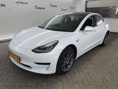 Tesla Model 3 STANDARD RANGE PLUS RWD 4D 225KW, 2020