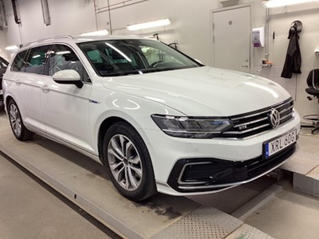 Volkswagen Passat GTE Easy Park Paket Varmare Drag
