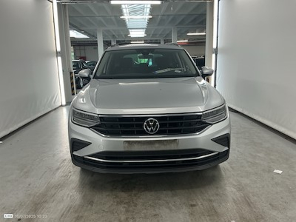 Volkswagen TIGUAN 2.0 TDI 110KW LIFE DSG Ambiente Cargo Travel