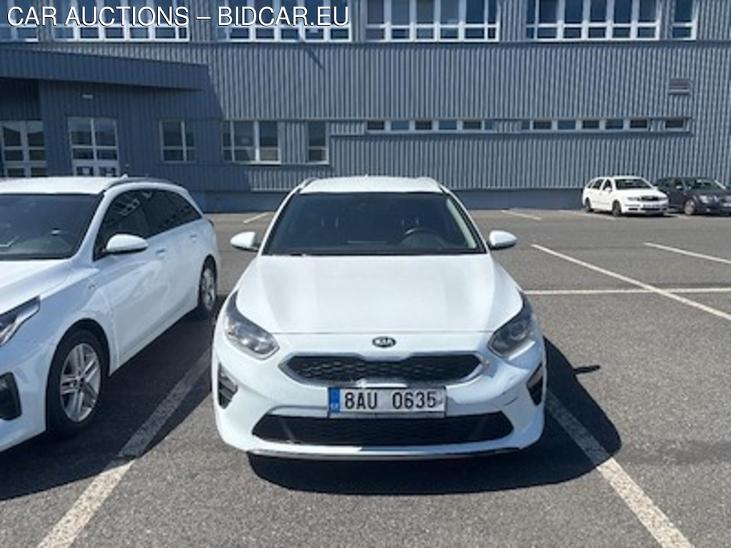 Kia Ceed 1.6 CRDi 100kW MHEV Fresh SW