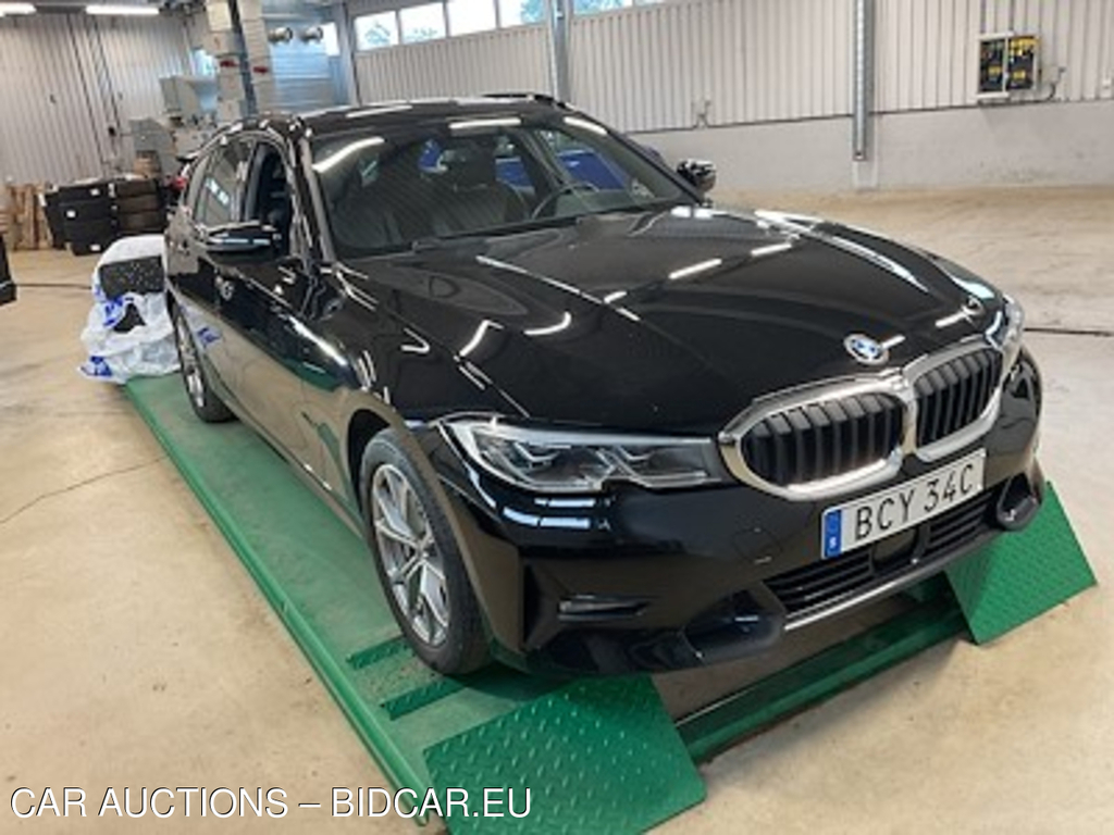 BMW 3-serie 330e xDrive Touring Sport Line HiFi