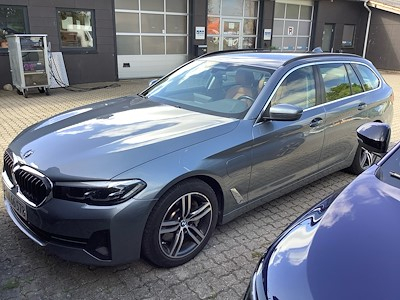BMW 5 serie 530e TOURING SPORT LINE UA!