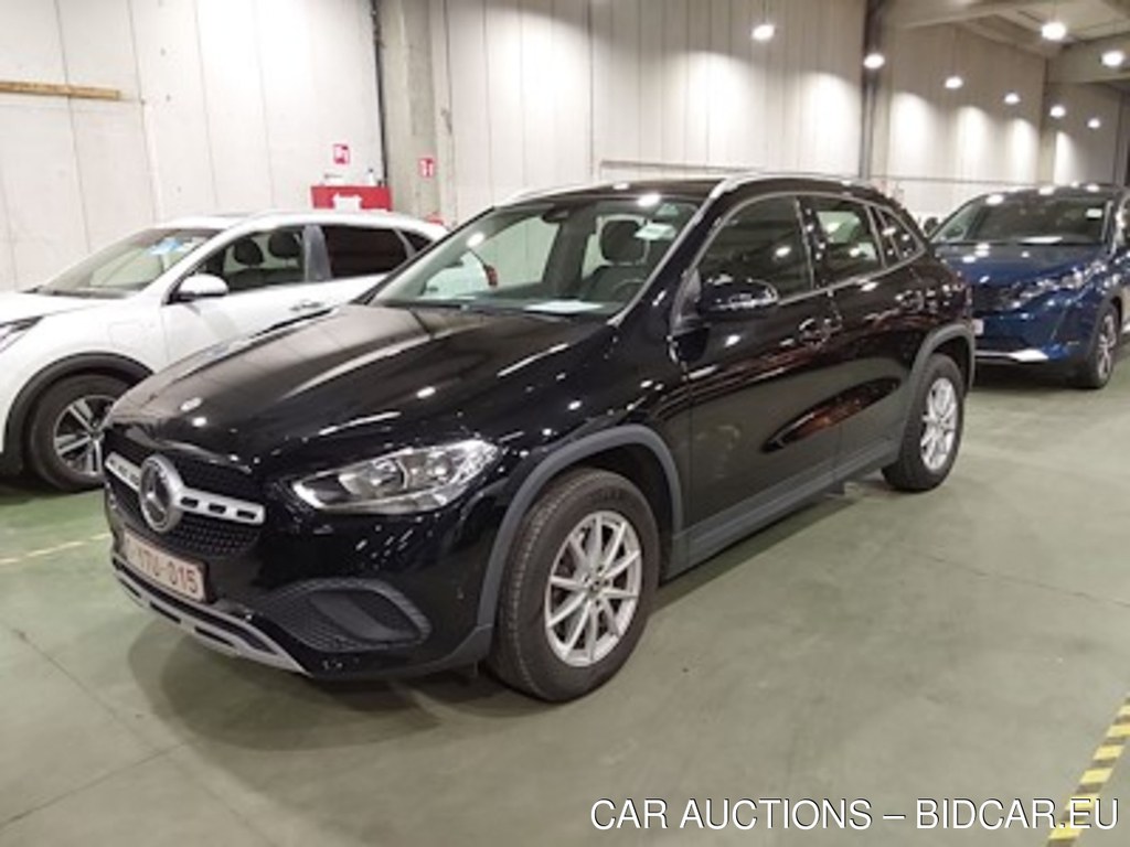 Mercedes-Benz GLA 2.0 GLA 200 D DCT BUSINESS SOLUTION