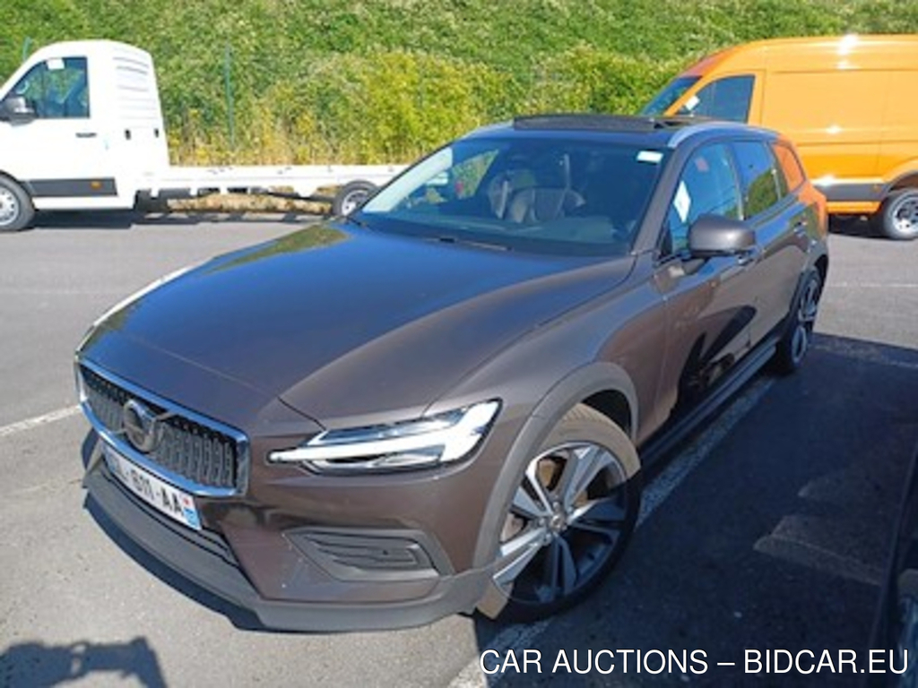 Volvo V60 V60 Cross Country B4 AWD 197ch Pro Geartronic 8