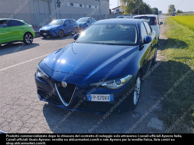 Alfa Romeo giulia 2.2 T at8 -
