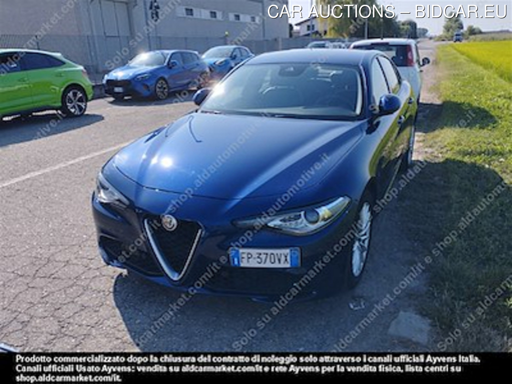 Alfa Romeo giulia 2.2 T at8 -
