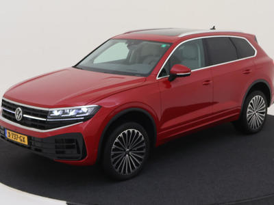 Volkswagen Touareg 3.0 TSI PHEV 380PK 4MOTION ELEGANCE ASSIST MULTIMEDIA STOELEN, 2023