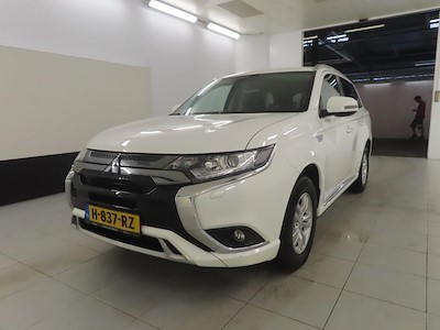 Mitsubishi Outlander PHEV Pure 5d