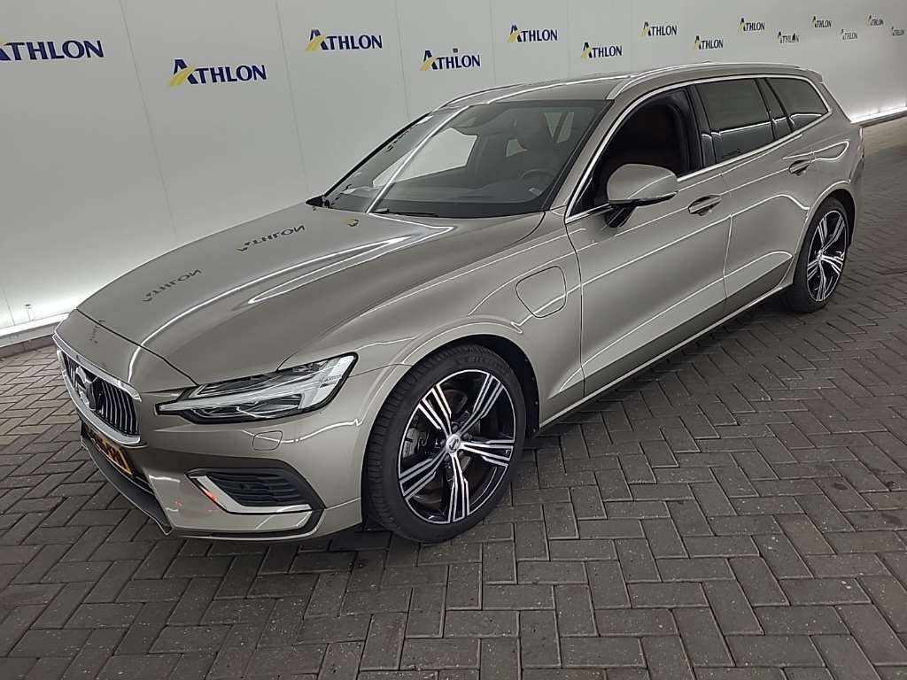 Volvo V60 T8 TWIN ENGINE AWD GEARTRNIC INSCRIPT 5D 288KW, 2020