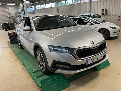 Skoda Octavia Scout 2.0 TDI 4x4 Dragkrok och Varmar Paket Cockpit