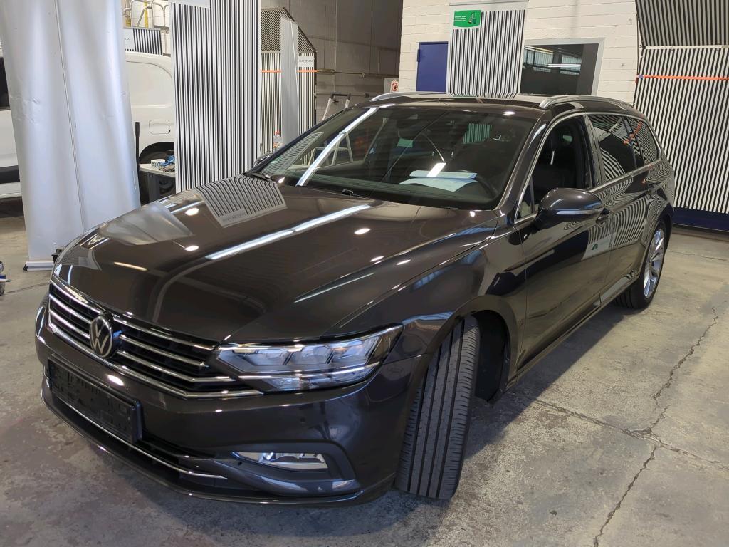 Volkswagen Passat VARIANT 2.0 TDI SCR DSG Business, 2022