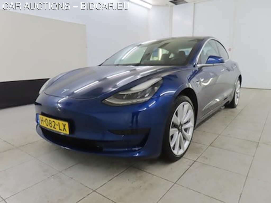 Tesla Model 3 Standard Range Plus RWD 4d