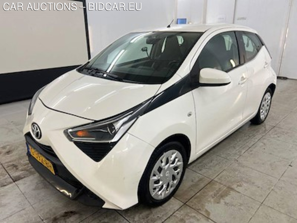Toyota Aygo 1.0 VVT-i 72pk 5D x-play