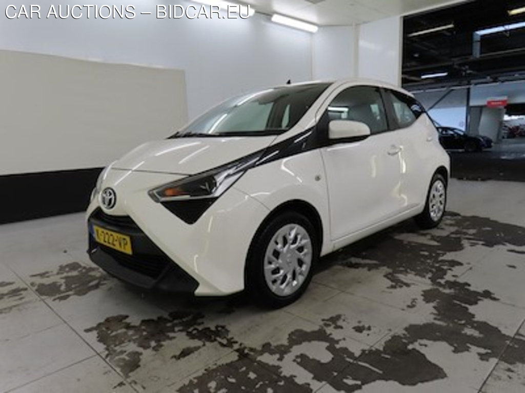 Toyota Aygo 1.0 VVT-i x-play x-shift 5d APL