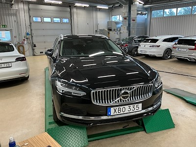 Volvo V90 T6 Recharge AWD Core Edition Ljus Skinn 360 Kamera