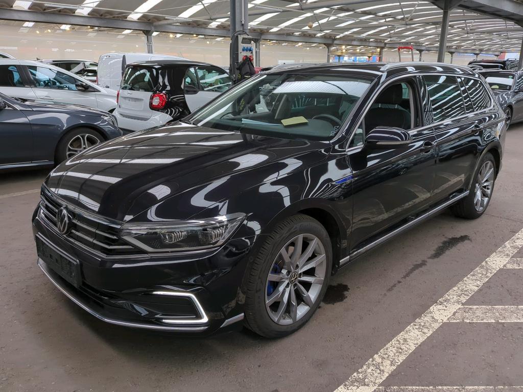 Volkswagen Passat VARIANT 1.4 TSI PLUG-IN-HYBRID DSG GTE, 2021