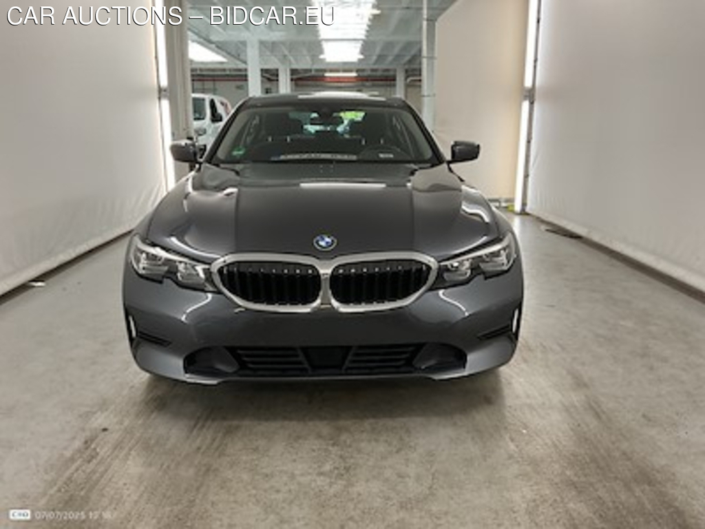 BMW 3 diesel - 2019 318 dA AdBlue Model Advantage Business Plus