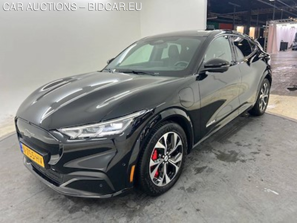 Ford Mustang mach-e 98kWh Extended Range AWD auto