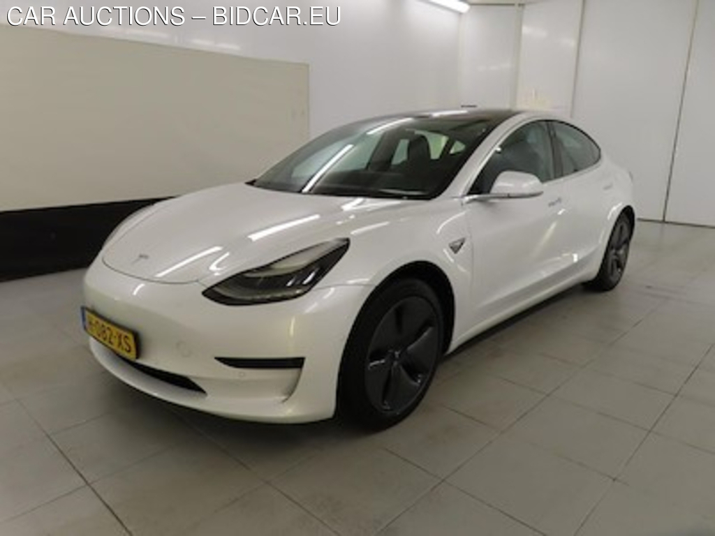 Tesla Model 3 Standard Range Plus RWD 4d