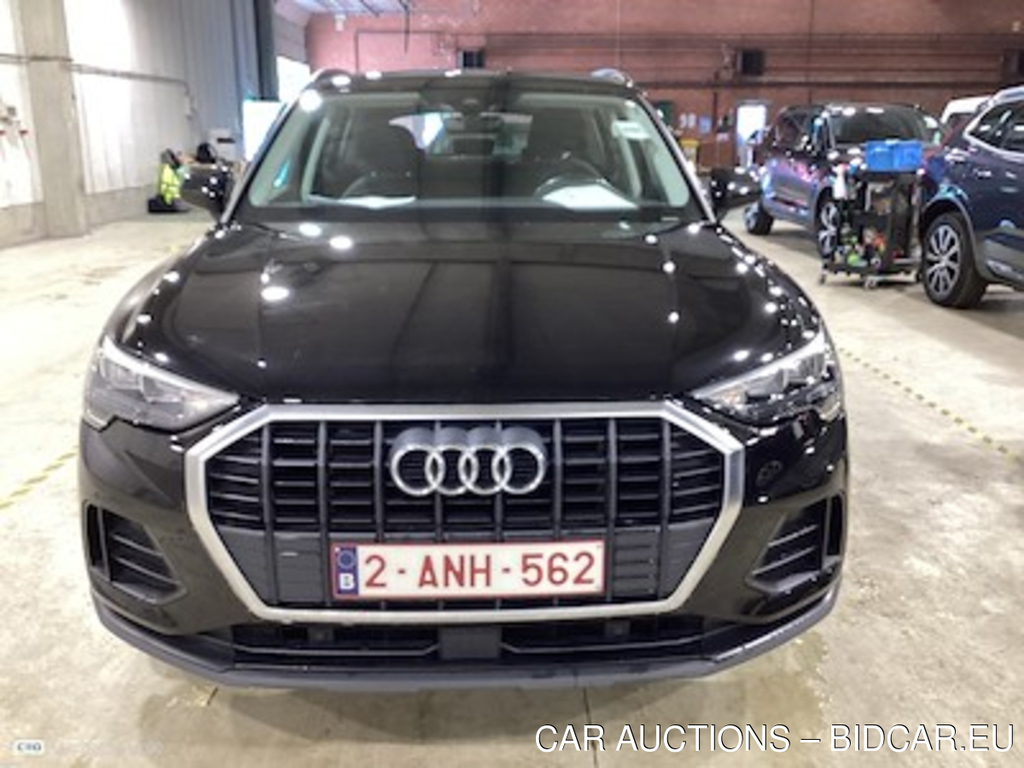 Audi Q3 1.4 45 TFSI E S TRONIC