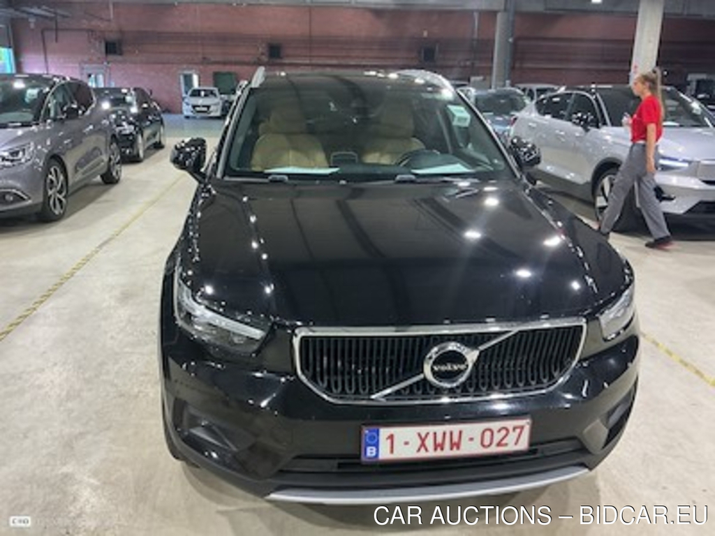 Volvo XC40 1.5 T5 TE PHEV Momentum Pro DCT STOCK