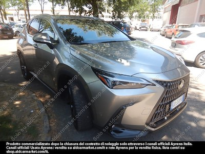 Lexus NX plug-in premium 4wd sport -