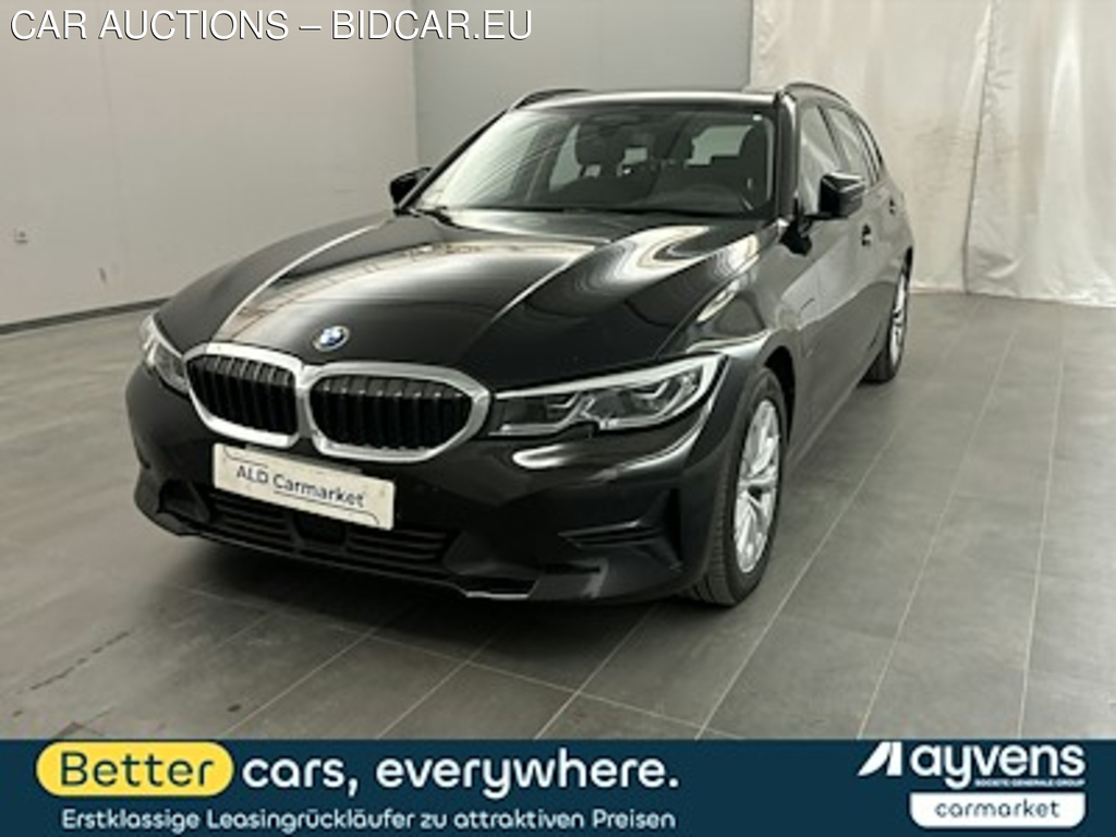 BMW 3er BMW 330e Touring Aut. Advantage Kombi, 5-turig, Automatik, 8-Gang