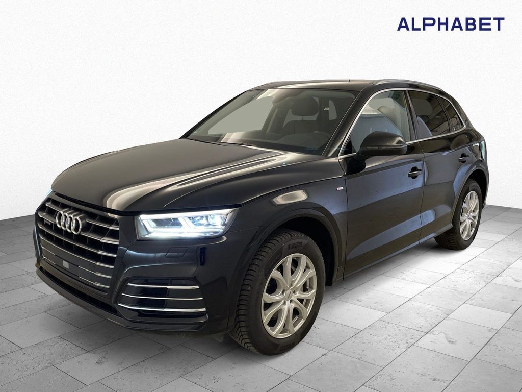 Audi Q5 55 TFSI e quattro S tronic, 2020