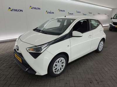 Toyota Aygo 1.0 VVT-I X-PLAY 5D 53KW, 2021