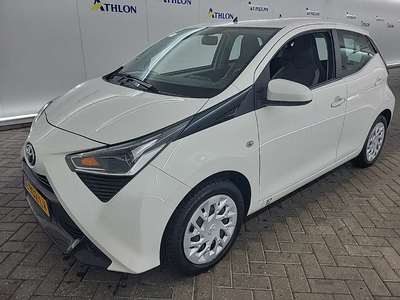Toyota Aygo 1.0 VVT-I X-PLAY 5D 53KW, 2021