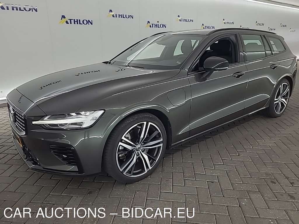 Volvo V60 RECHARGE T6 AWD AUTOMAAT R-DESIGN 5D 251KW, 2021