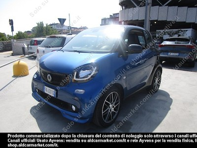 Smart fortwo 0.9 80kw turbo brabus -