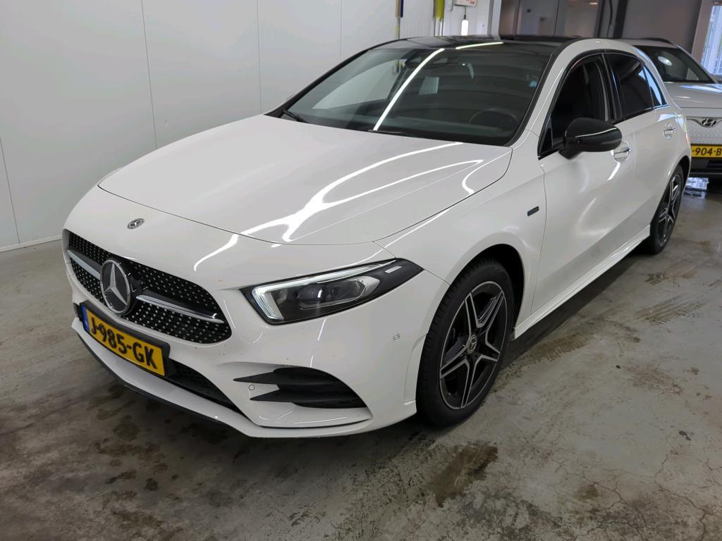 Mercedes-Benz A250 e 1.3 160kW Bus.Sol. AMG Limited DCT, 2020