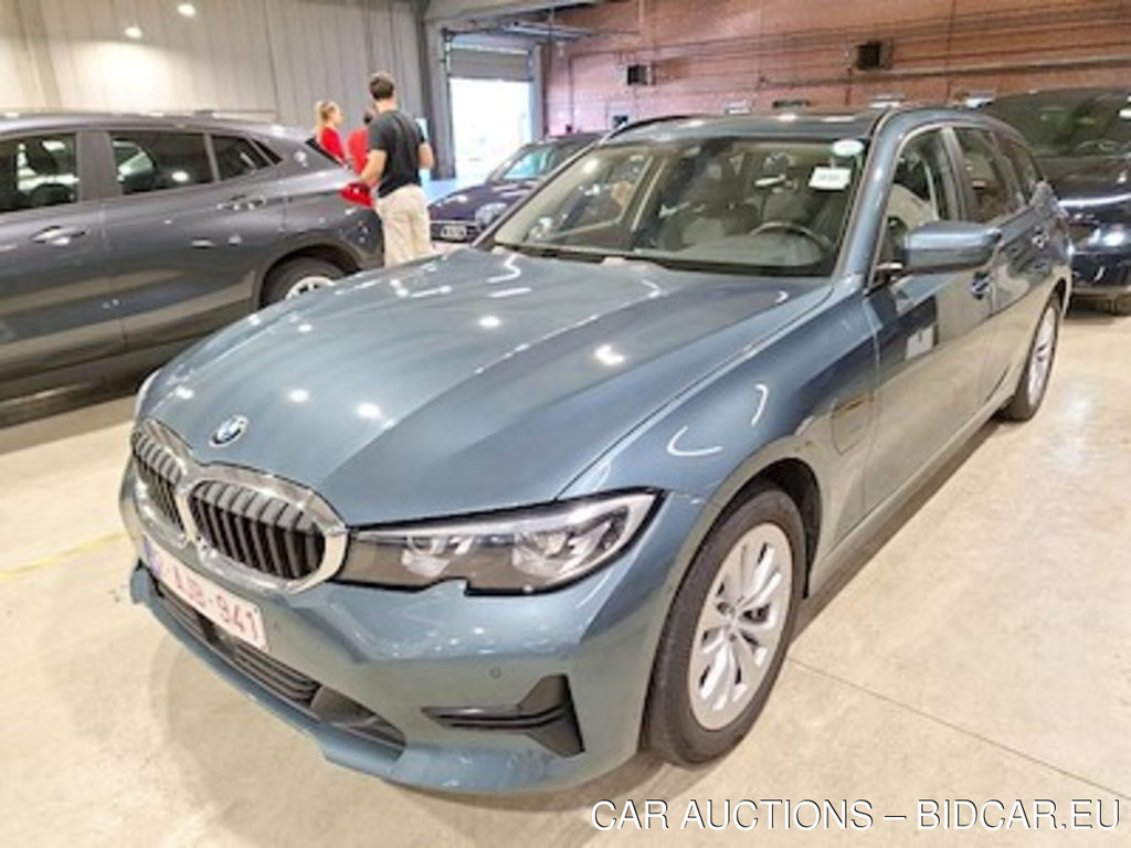 BMW 3 touring - 2019 330eAS PHEV Business Pack Plus Drive Assist