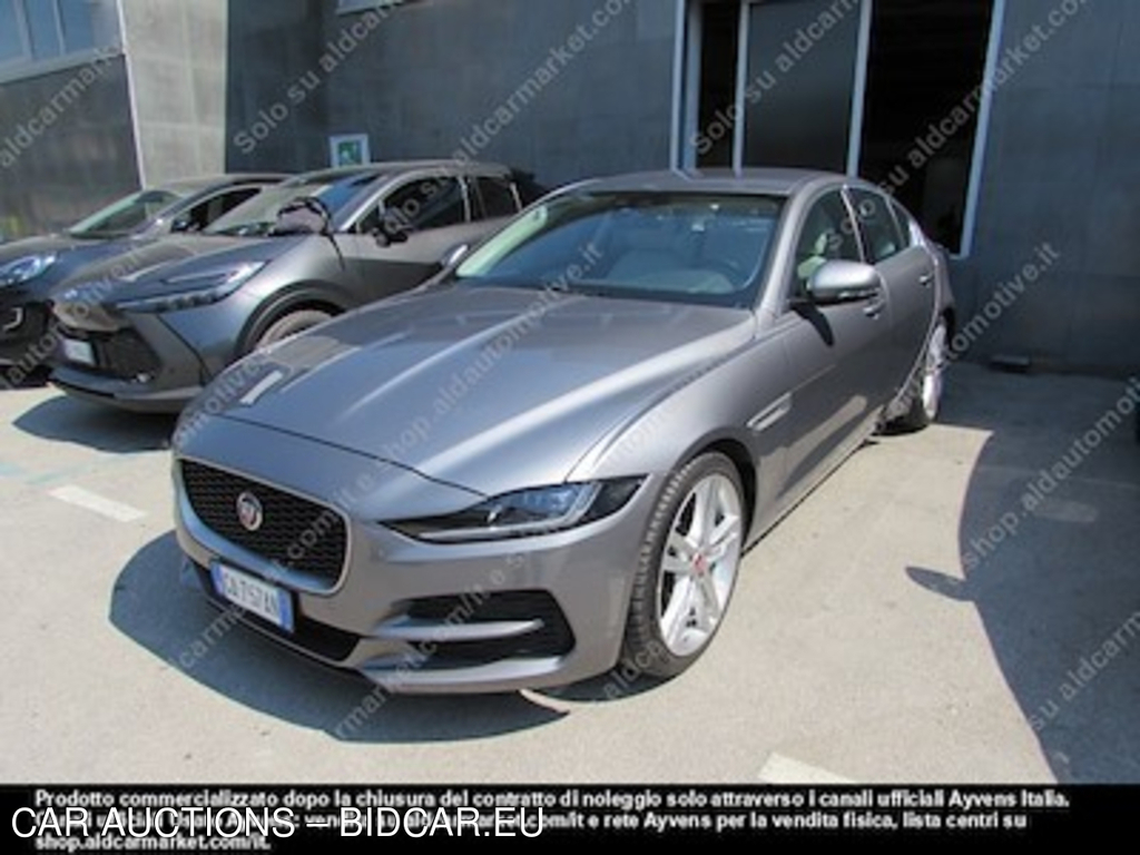 Jaguar XE 2.0d I4 180ps S -