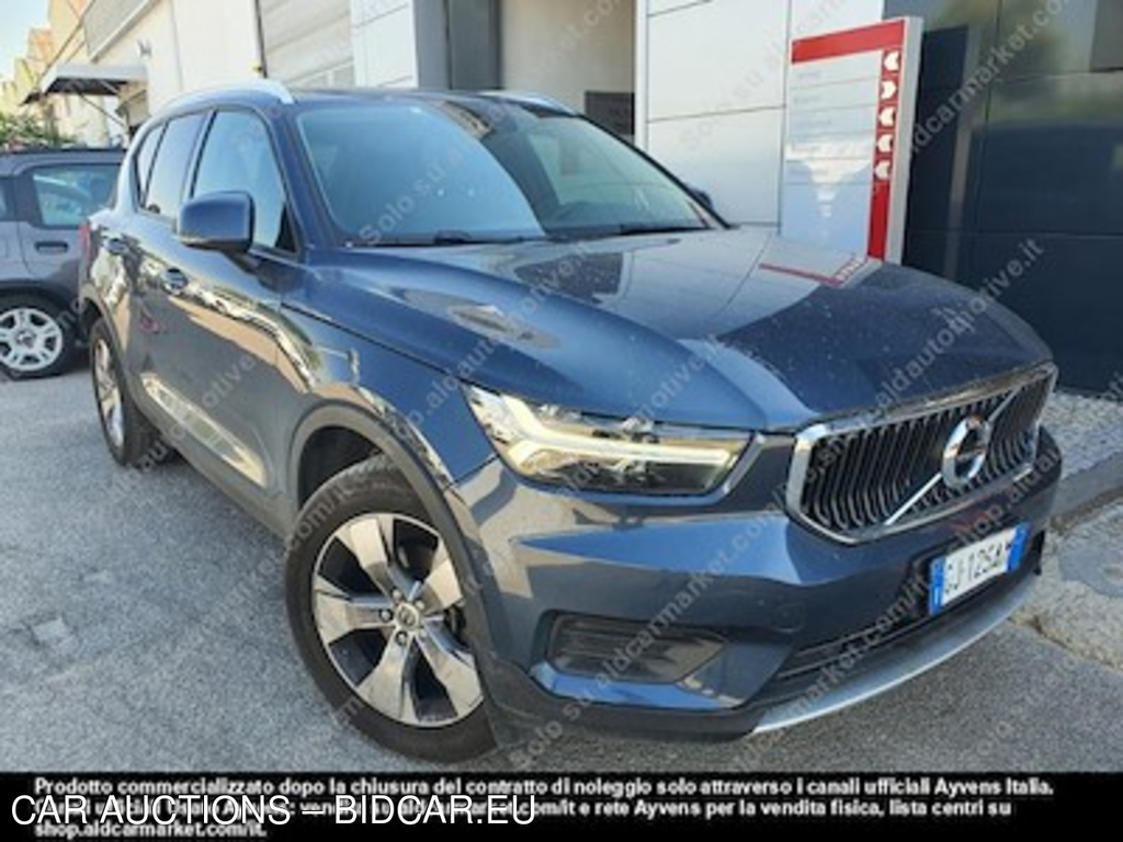 Volvo xc40 T2 momentum pro FP -