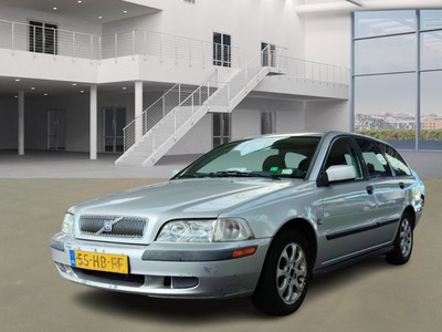 Volvo V40 1.8, 2001