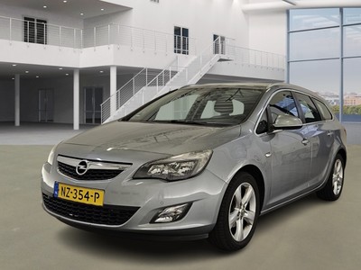 Opel Astra sports tourer 1.4 TURBO SPORT, 2011