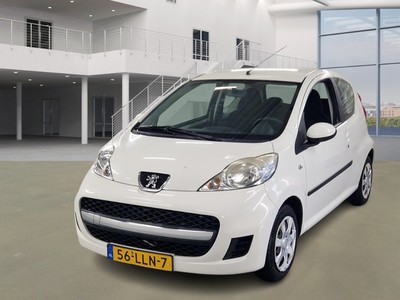 Peugeot 107 1.0-12V XS, 2010