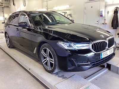 BMW Series 5 Touring xDrive Connected Edition Business Display-Key Skinn