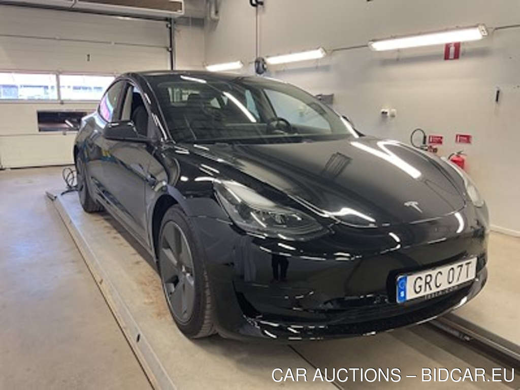 Tesla Model 3 Standard Range Plus RWD Drag