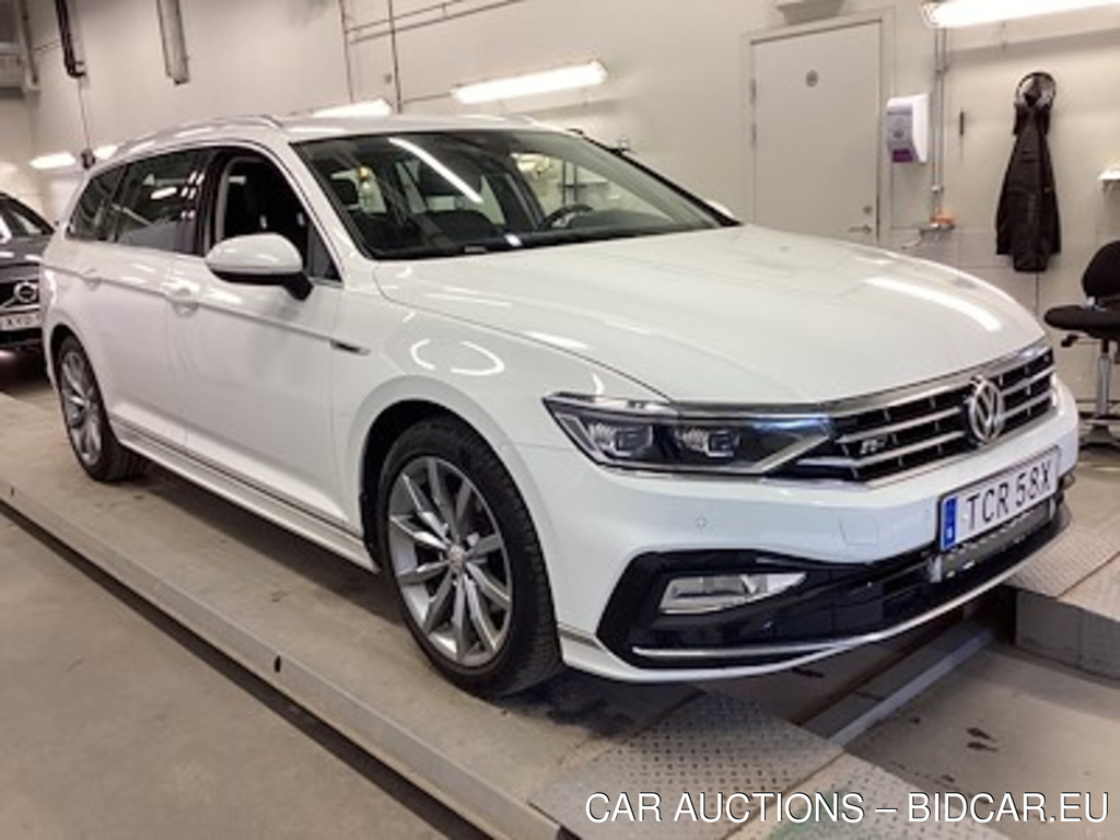 Volkswagen Passat 2.0 TDI R-Line GT Executive Drag Paket Varmare
