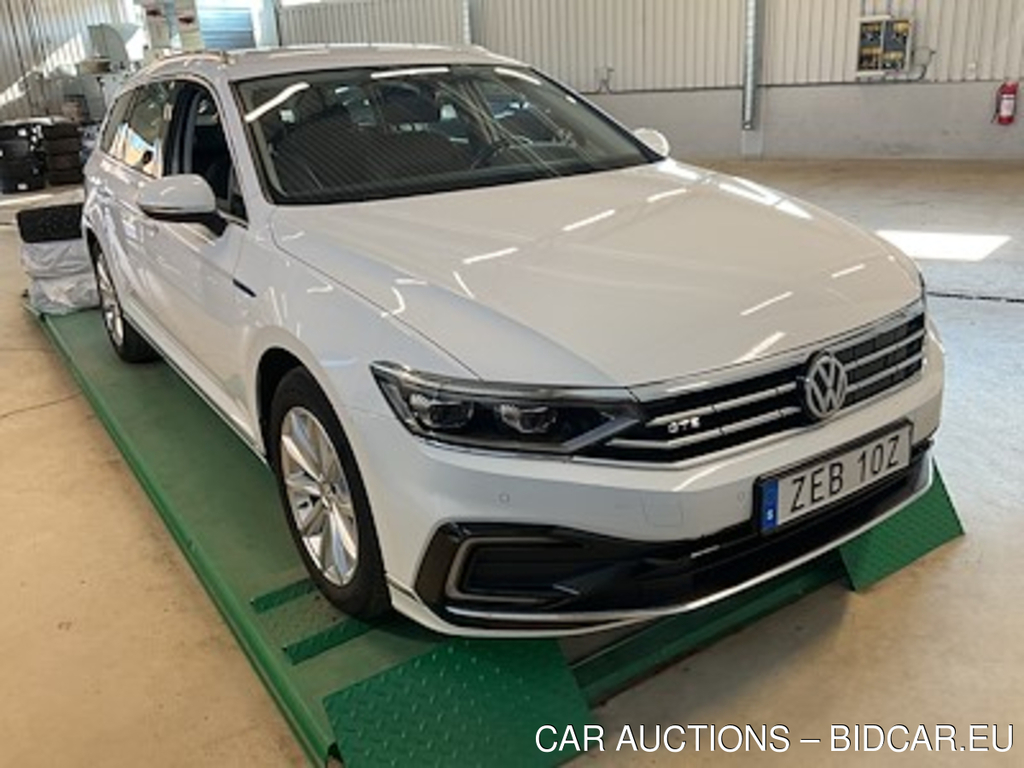Volkswagen Passat GTE Executive Drag Paket HuD Dynaudio Cockpit IQ.Light