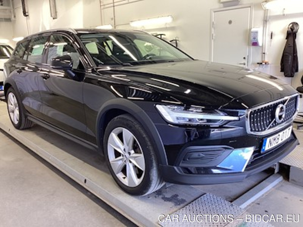 Volvo V60 cross country Cross Country B4 AWD Advanced Navi Pro Parkeringssupport Klimat Drag