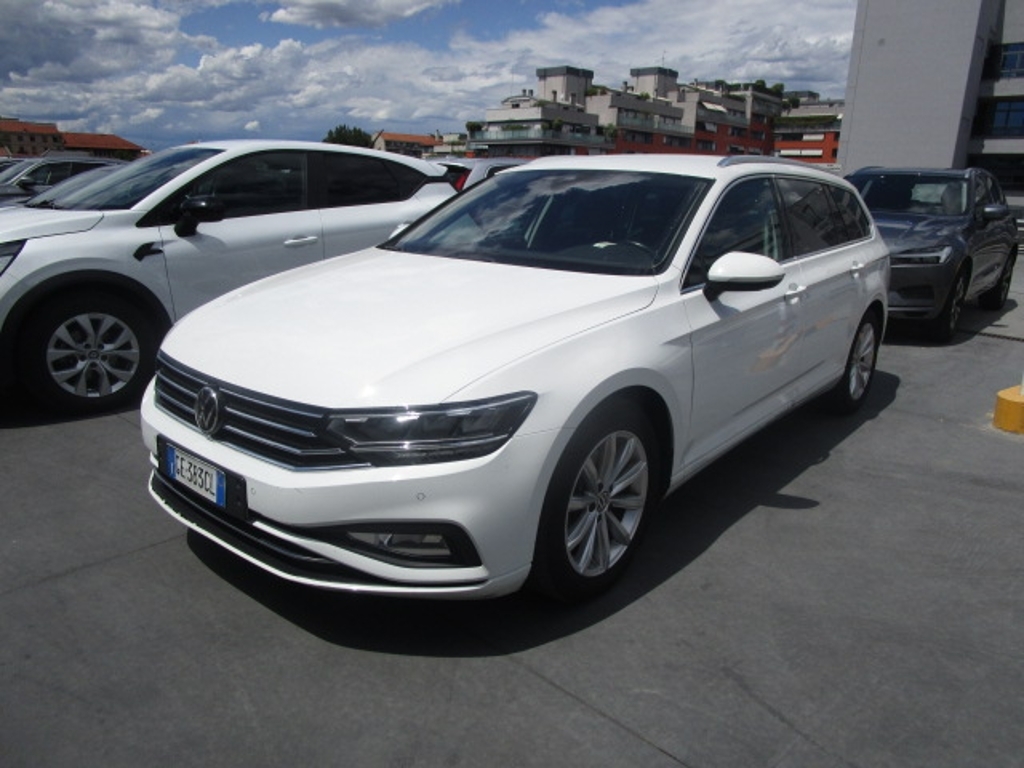 Volkswagen Passat Var. 2.0TDI SCR EVO 110kW Business DSG, 2021