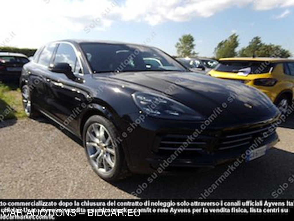 Porsche cayenne 3.0 V6 e-hybrid sport -